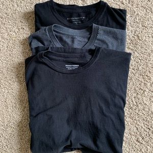 Richer Poorer T-Shirts Medium (3)